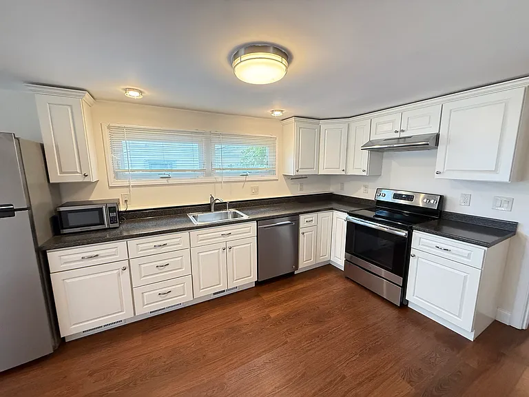 332 Cabot St #U1 — Photo 2