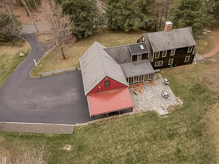73 Champeaux Rd — Photo 5
