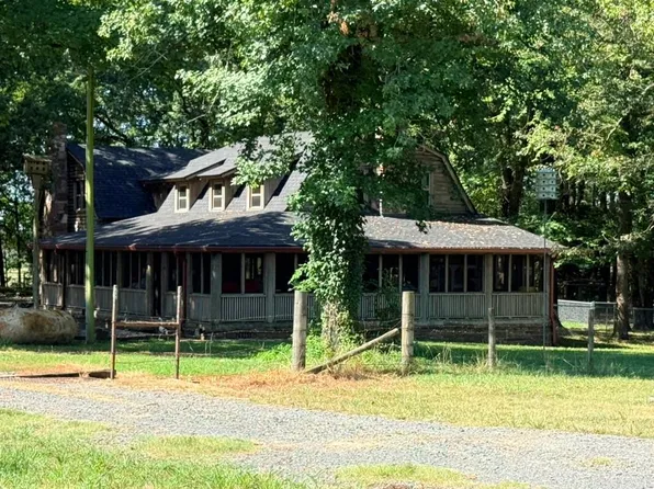 740 E 278th Hwy, Wickes, AR 71973