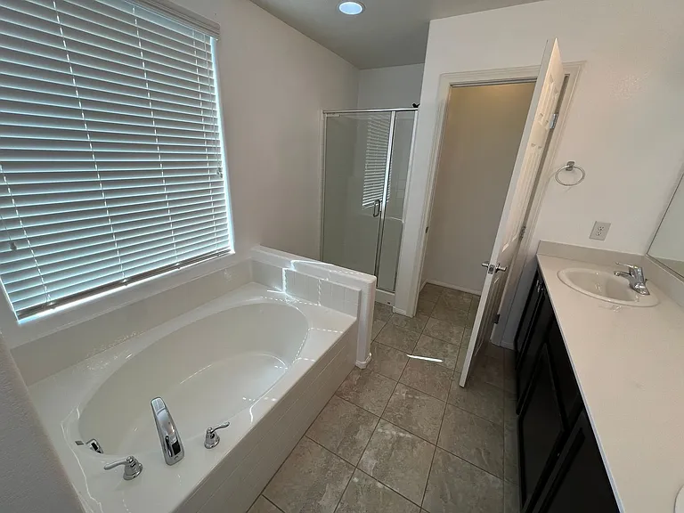 5693 Point Loma Ct — Photo 13