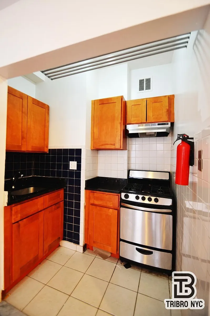 Building Photo - 507 W 172nd St #3