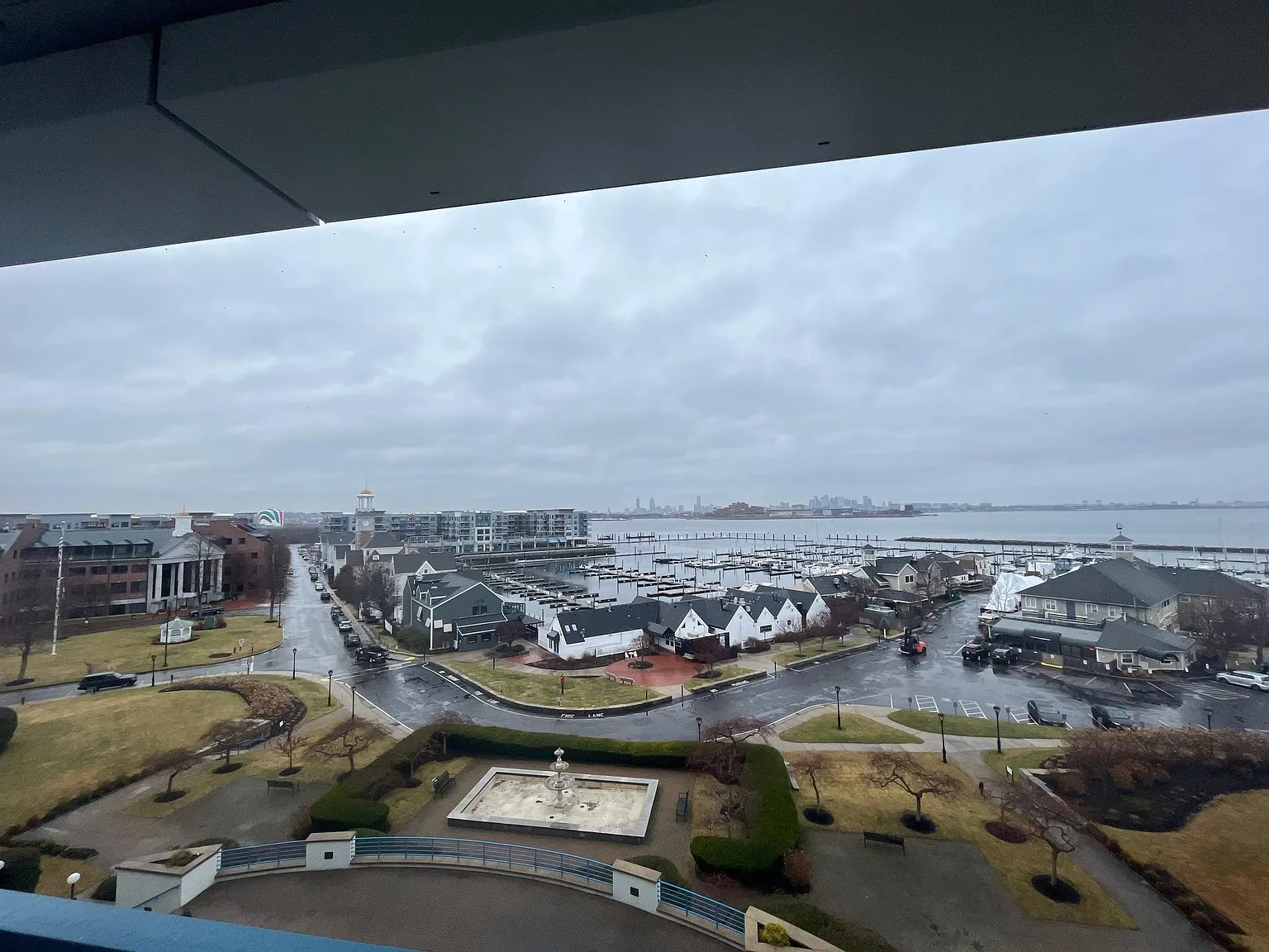 1 bed, 1.5 bath, 1093 sqft, $3,500 — Photo 2