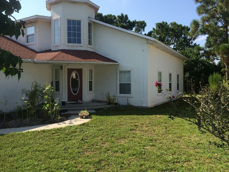 Spacious home near beach!!!