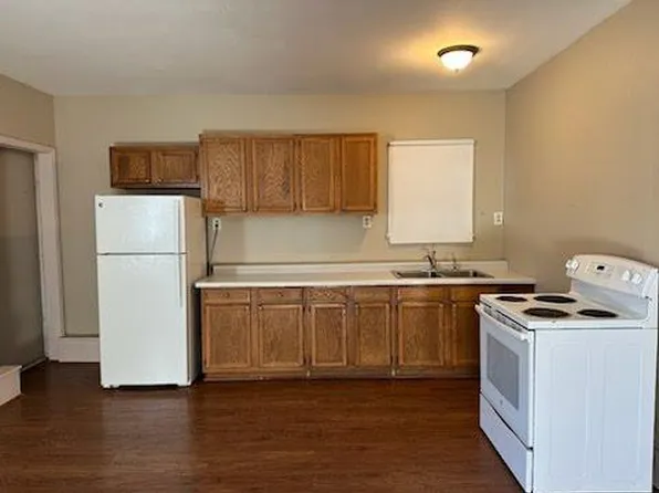 101 W Meade St Unit C, White Heath, IL 61884