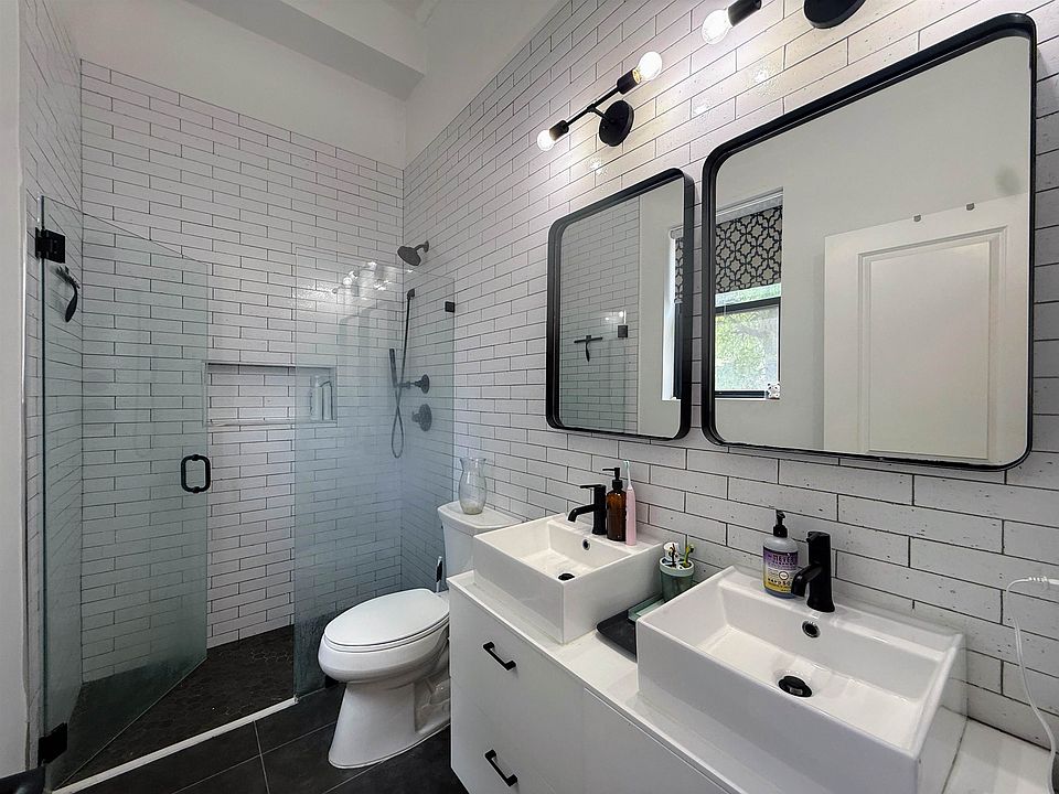 1st image of 78 Paterson St #2