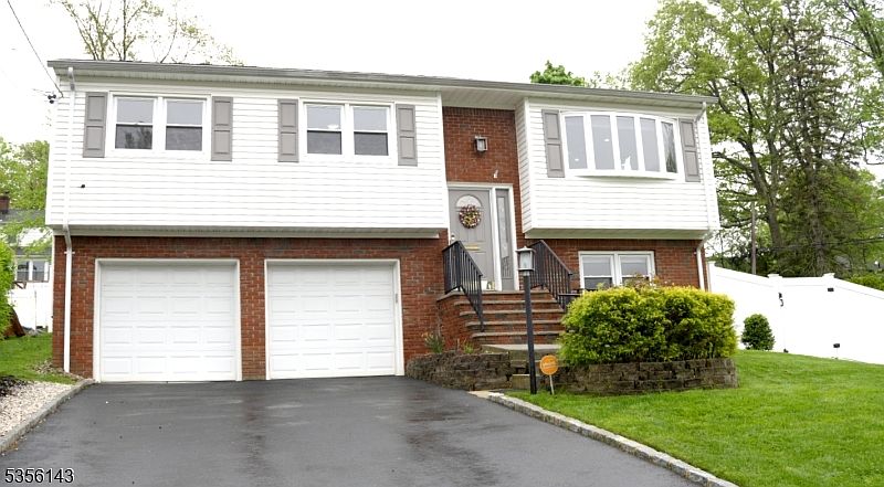 1st image of 44 Fitzrandolph Rd