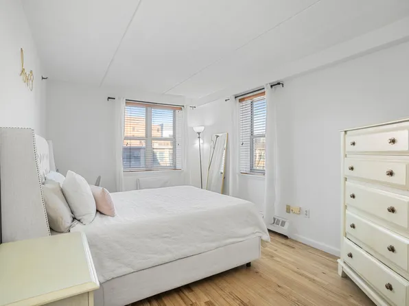 1831 Madison Avenue image 4 of 8