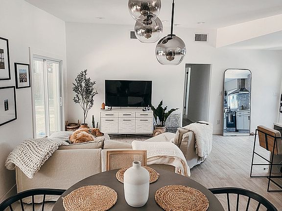 4th image of 4104 W San Pedro St