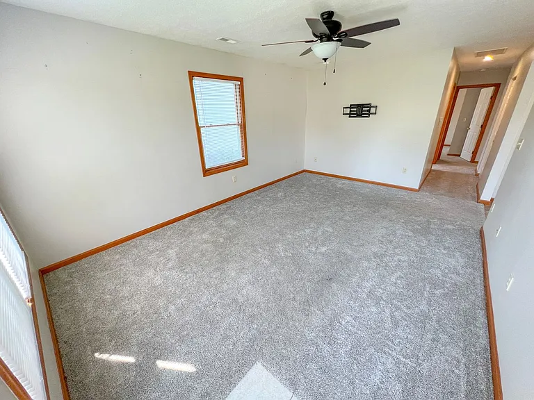 681 Maple Ave — Photo 19