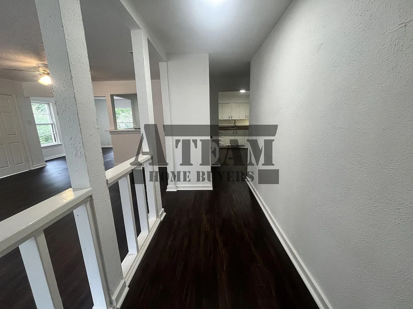 Fully Remodeled 3 Bedroom 2 Bathroom — Photo 2