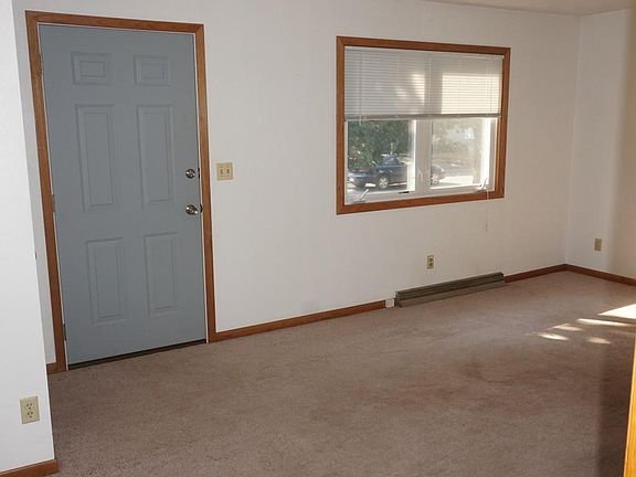3rd image of 1802 Onalaska Ave