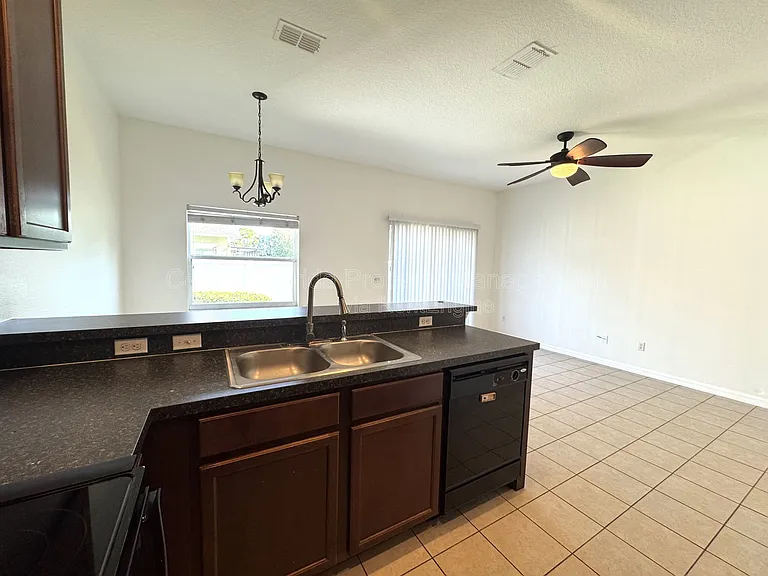 12117 Citruswood Dr — Photo 11
