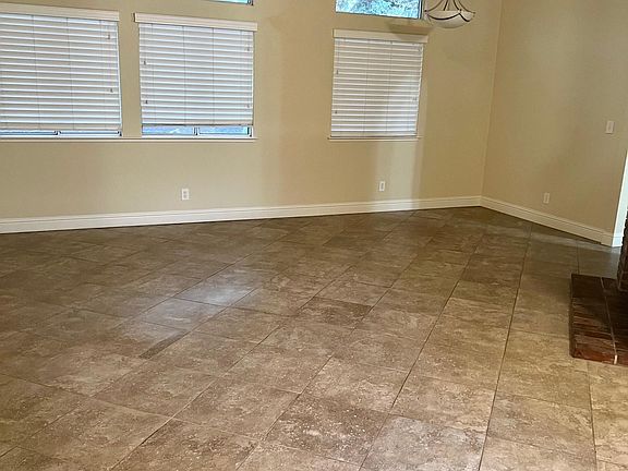 2nd image of 505 Bromley Ct