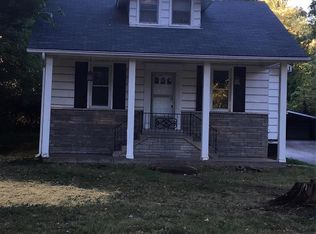 1111 Stein Rd, Saint Louis, MO 63135