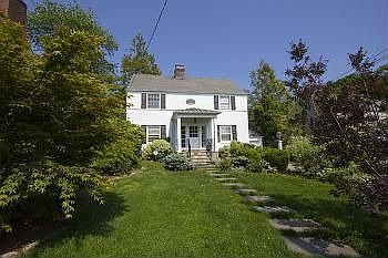 2nd image of 11 Kane Ave
