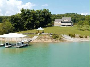 2315/2317 Chestnut Hill Rd, Dandridge, TN 37725