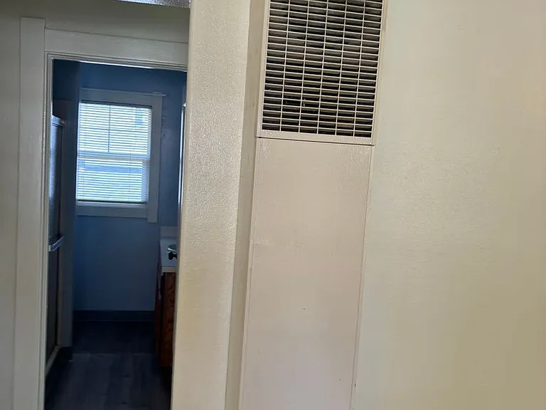 1115 SE Roberts Ave — Photo 7