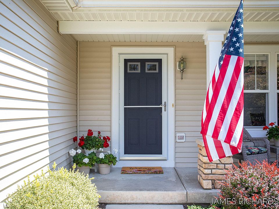 162 Woodslee Ct, Norton Shores, MI 49444 Zillow