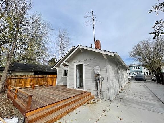 3rd image of 441 N Livermore Ave