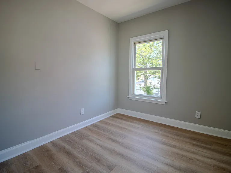 431 Greenwich Ave #2B — Photo 8
