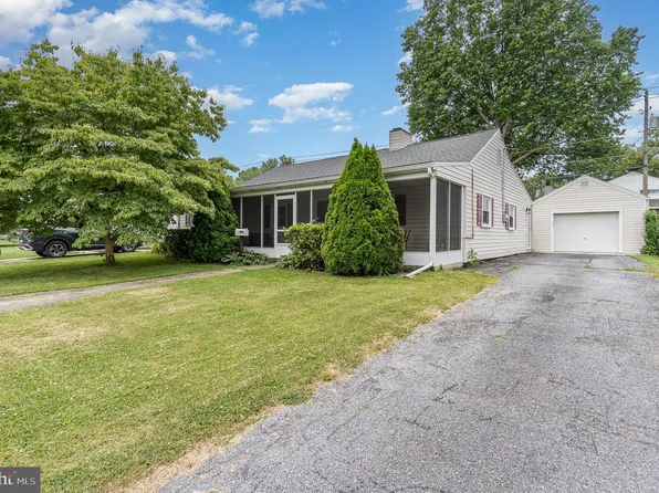 1014 Allen St, New Cumberland, PA 17070
