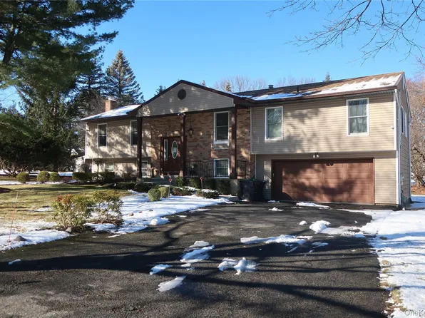 1 Tokay Lane, Monsey, NY 10952