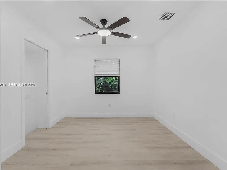 5220 SW 6th St — Photo 47