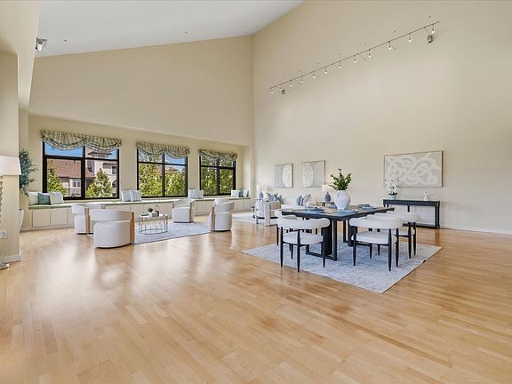 4th image of 1000 Park Pl APT H