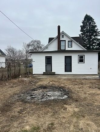 4th image of 1333 Fisher St