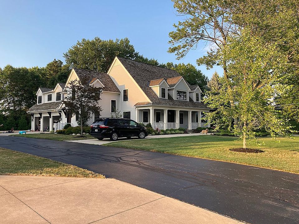 1st image of 20922 Avalon Dr