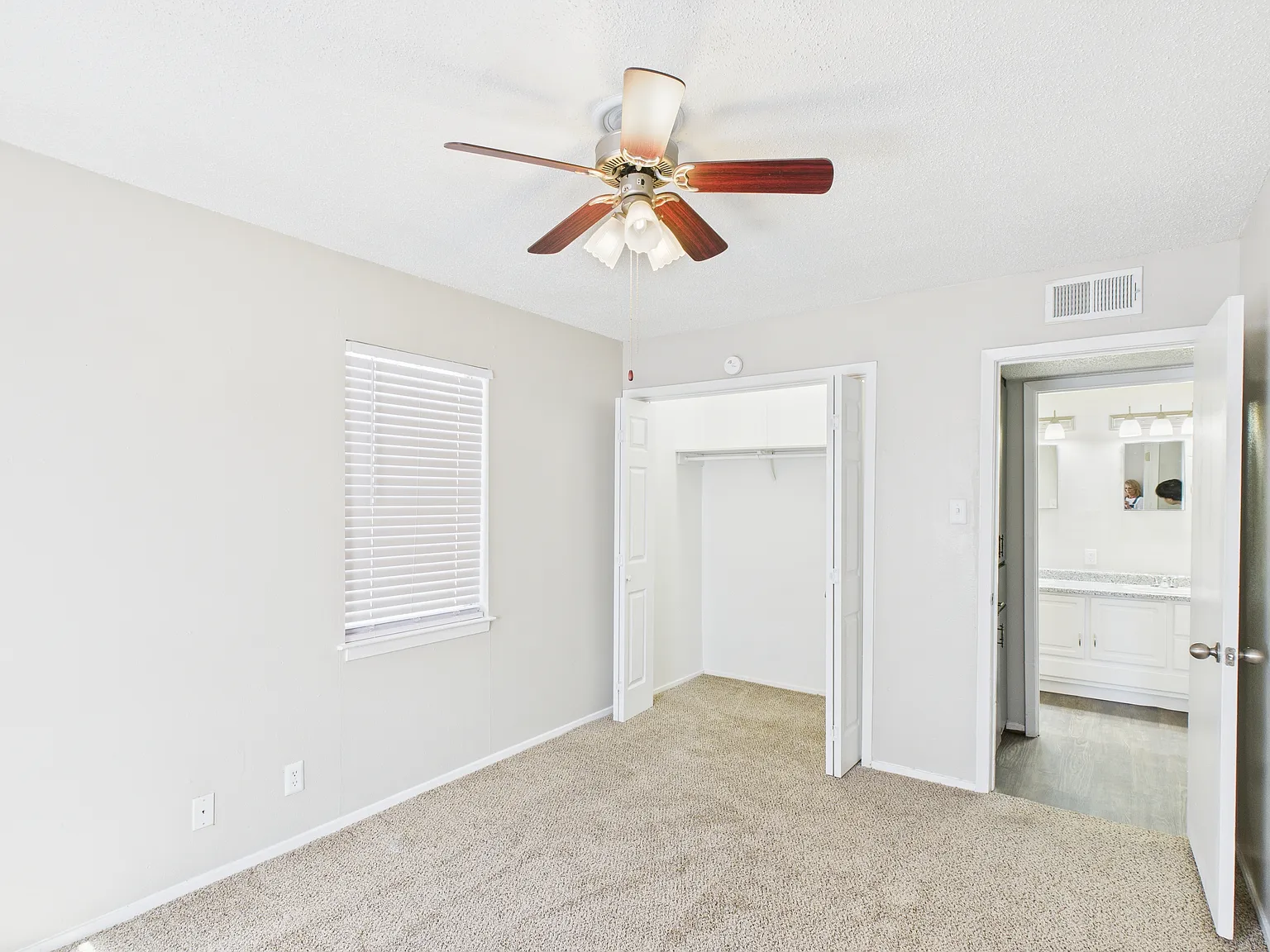 Eagle Rock Apartments — Photo 4