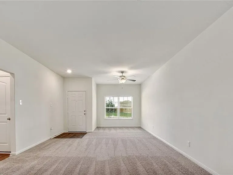 317 Hyacinth Way — Photo 21