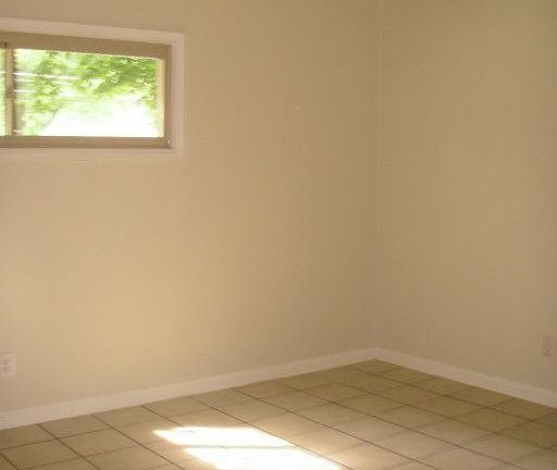 5th image of 4905 Jonquil Dr