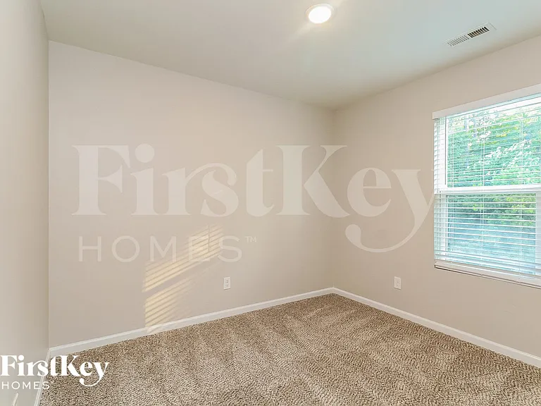 7429 Hidden Creek Dr — Photo 12