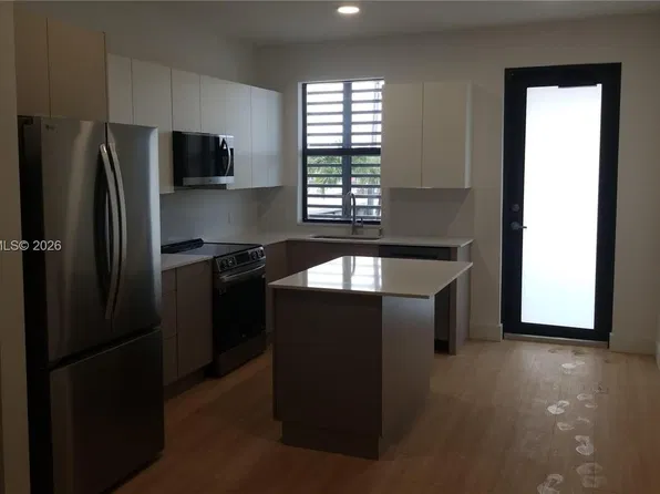 4124 E 8th Ct #8, Hialeah, FL 33013