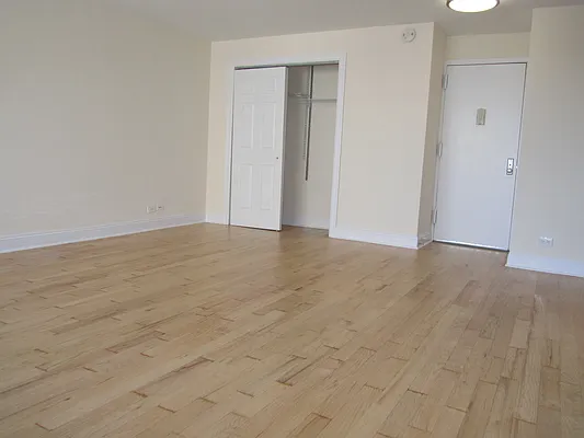 Rented by Beekman Street Realty | media 23