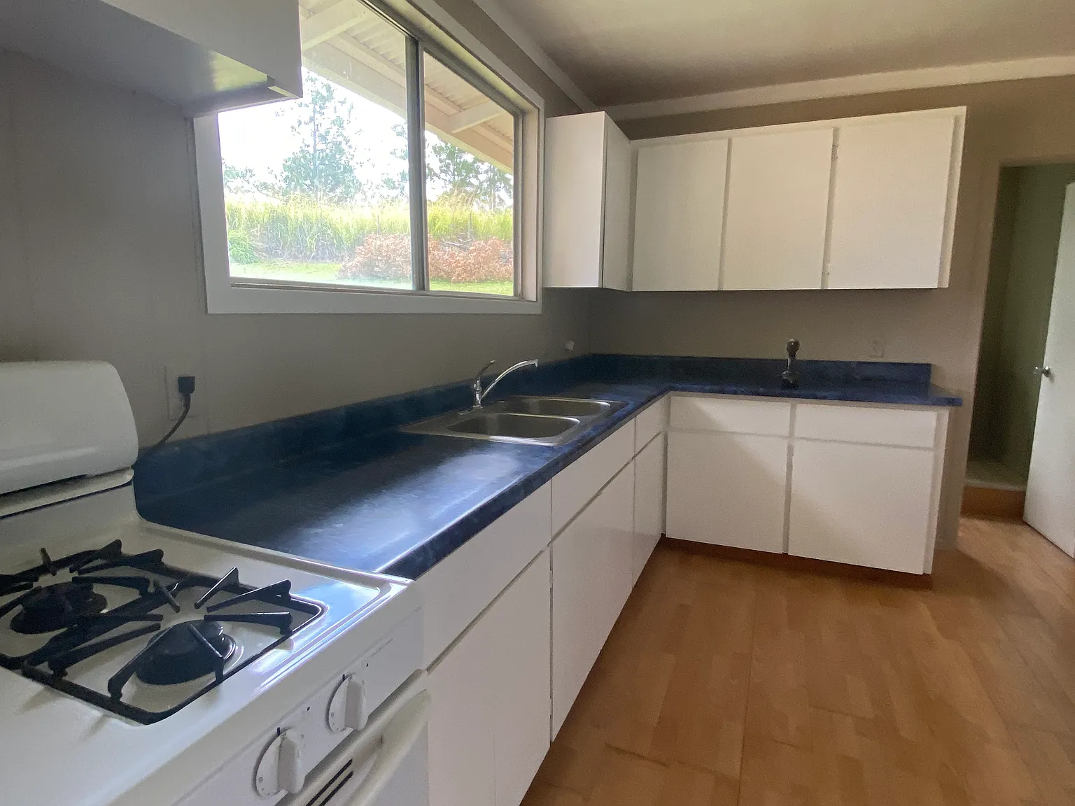 2 bed, $2,200 — Photo 2