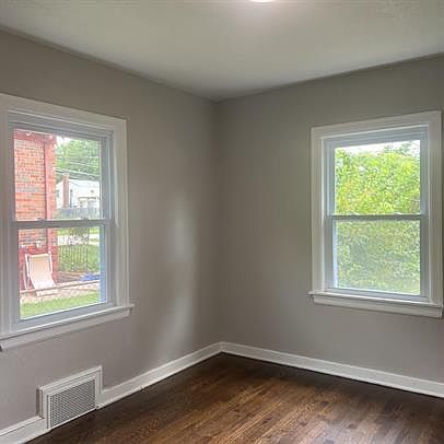 1st image of 7403 Lydia Ave