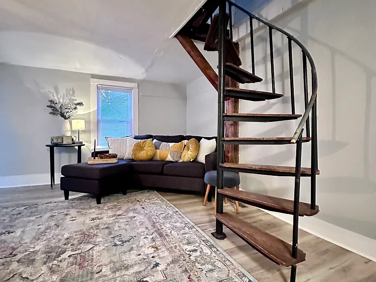 5758 Crabtree Ln — Photo 19