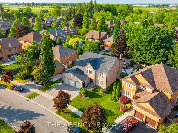 7 Stonegate Dr, Brampton, ON L6Z 3L7
