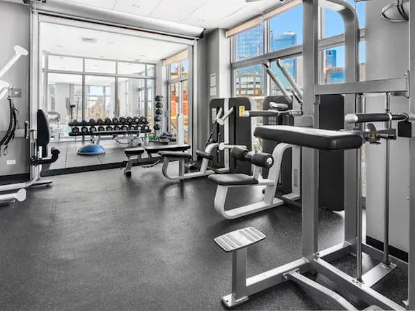 500 West 43rd Street image 7 of 13