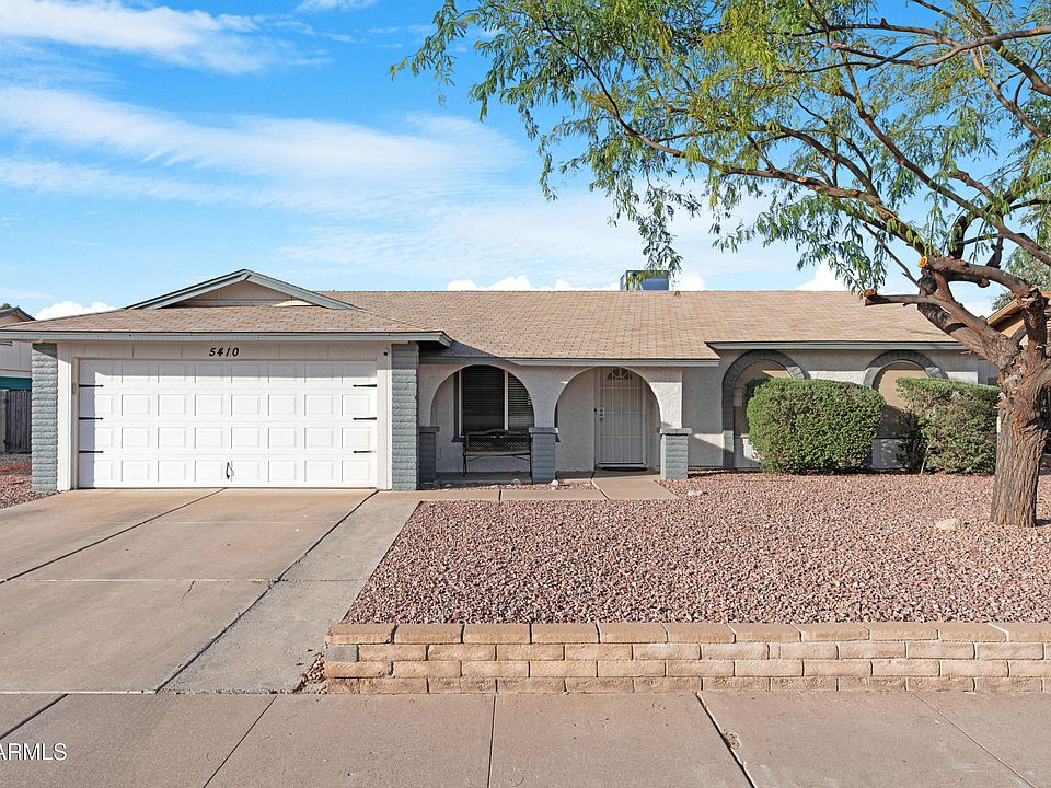1st image of 5410 W ALTADENA Avenue