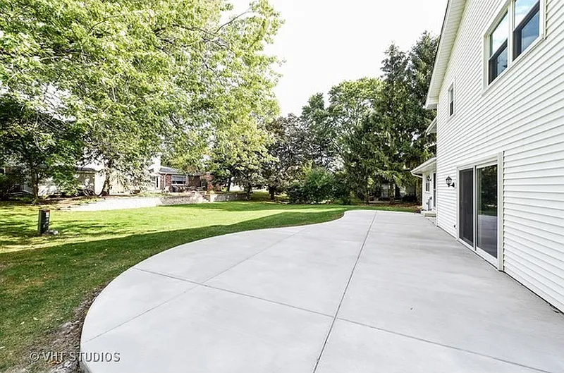 Thumbnail 13