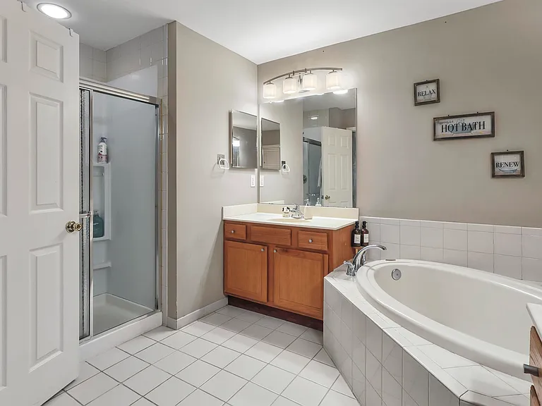 197 Blue Heron Dr #197 — Photo 13