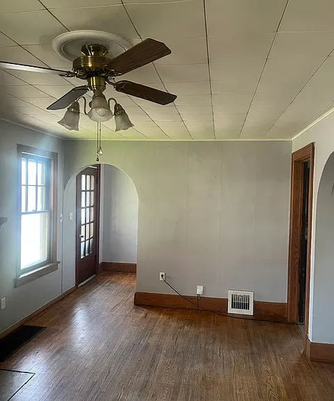 117 E Tydeman Ave — Photo 11