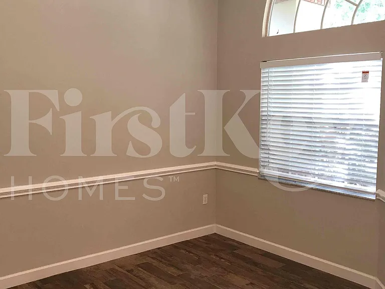 2224 Palmview Cir E — Photo 4
