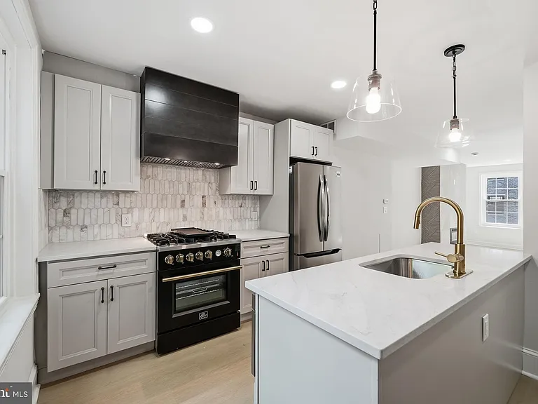 423 S 20th St #B — Photo 6