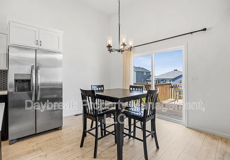 7909 Lost River Rd — Photo 13