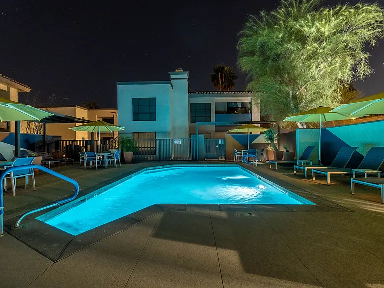 The Pointe at South Mountain — Photo 8