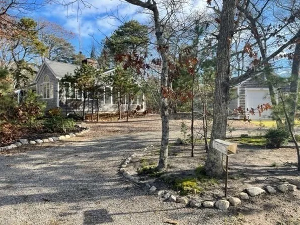 475 Queen Anne Dr, Eastham, MA 02642